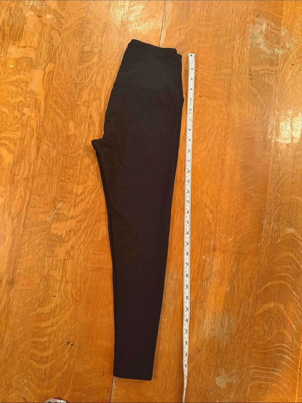 Women’s beyond yoga caught in the mid space dye leggings in black